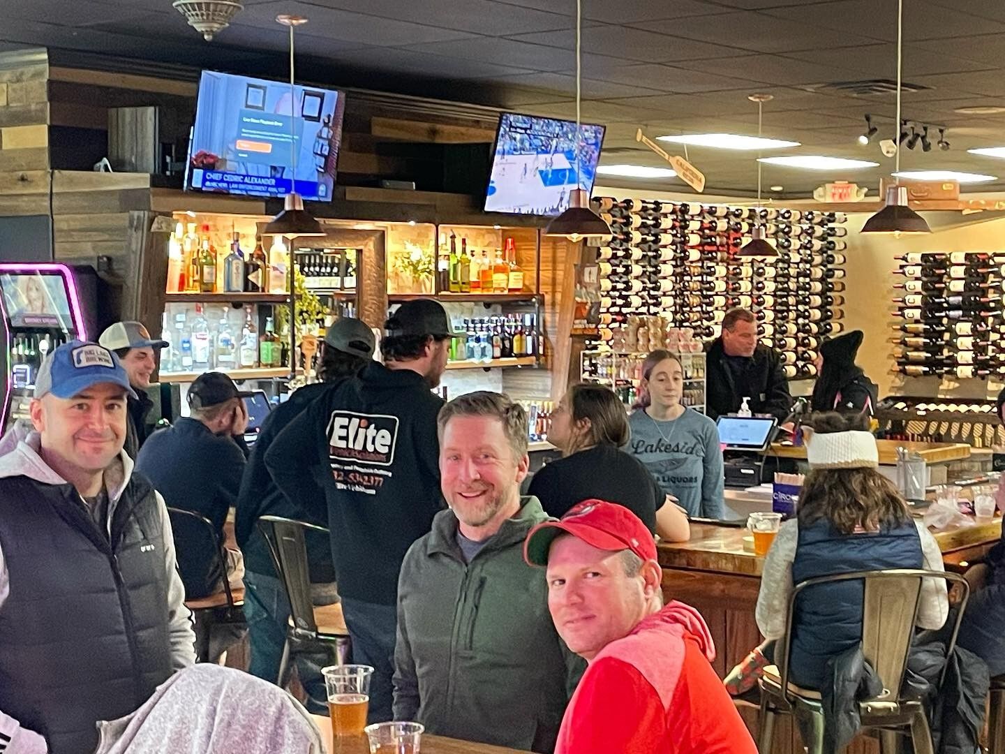 Lakeside Cafe busy